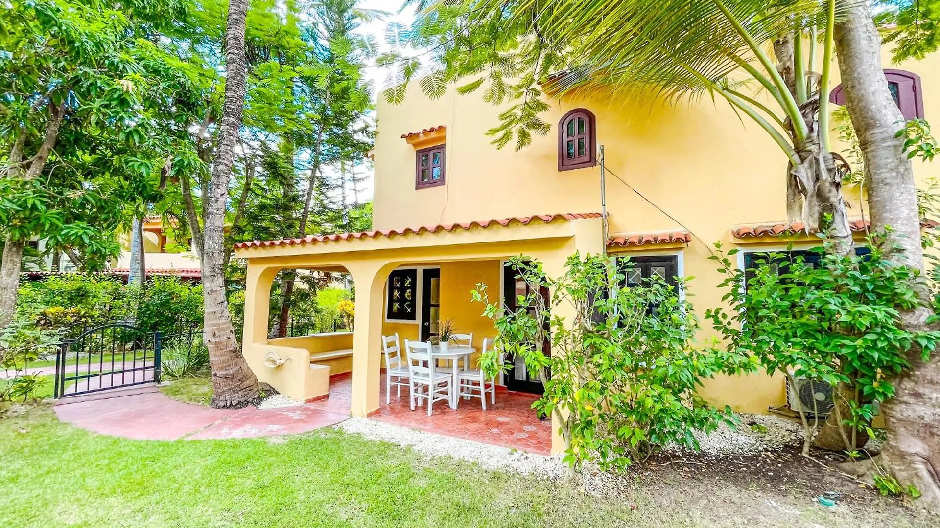 Resort Tropical Villas Beach Club And Spa Bavaro Beach Homes With Wifi Parking Bbq Punta Cana Dominican Republic