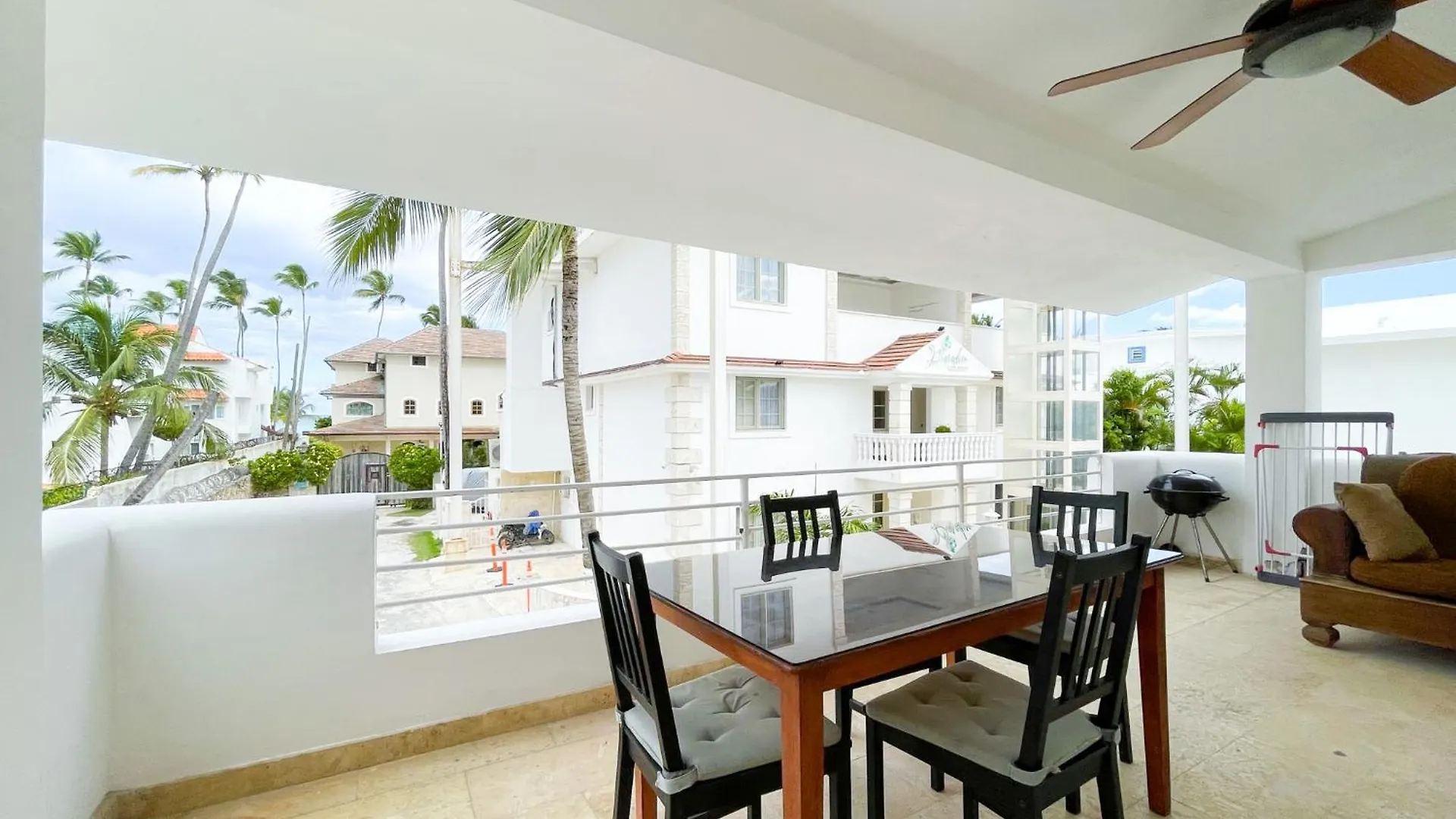 Resort Tropical Villas Beach Club And Spa Bavaro Beach Homes With Wifi Parking Bbq Punta Cana Hotell