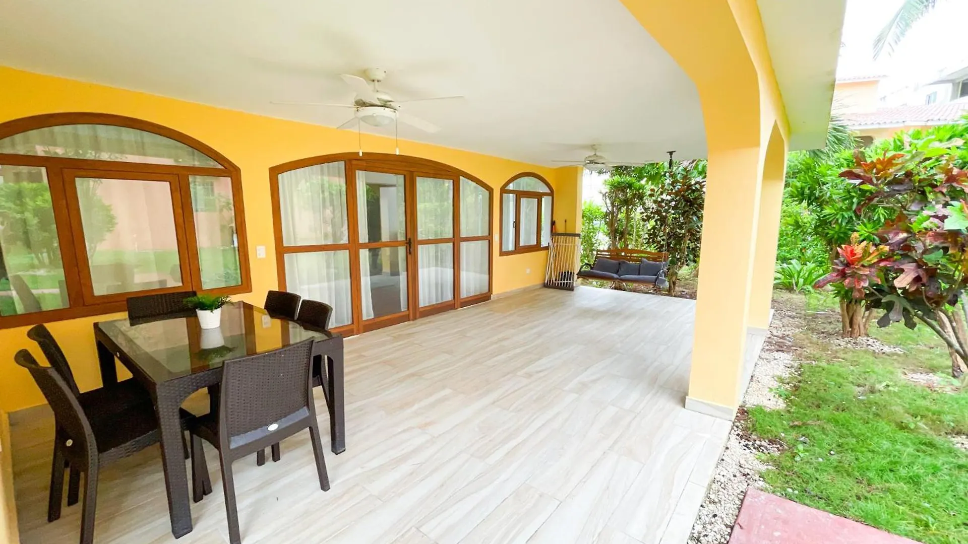 Hotell Resort Tropical Villas Beach Club And Spa Bavaro Beach Homes With Wifi Parking Bbq Punta Cana